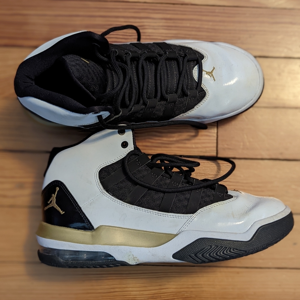 Nike Air Jordan Golden Knight (youth)